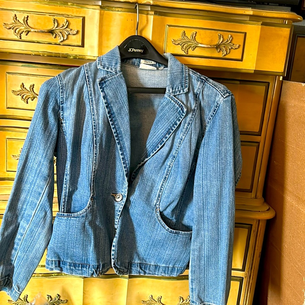 Blue jean jacket, size 10 petite